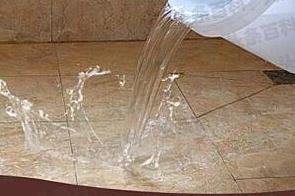 宜宾市漏水维修 免砸砖防水材料该如何施工